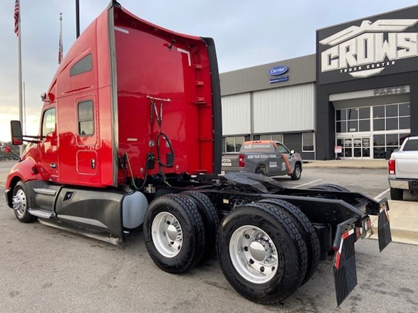 USED 2019 KENWORTH T680E DAYCAB TRUCK #1581-3